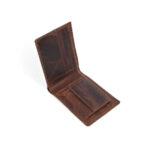 Men’s leather wallet – premium quality, compact design