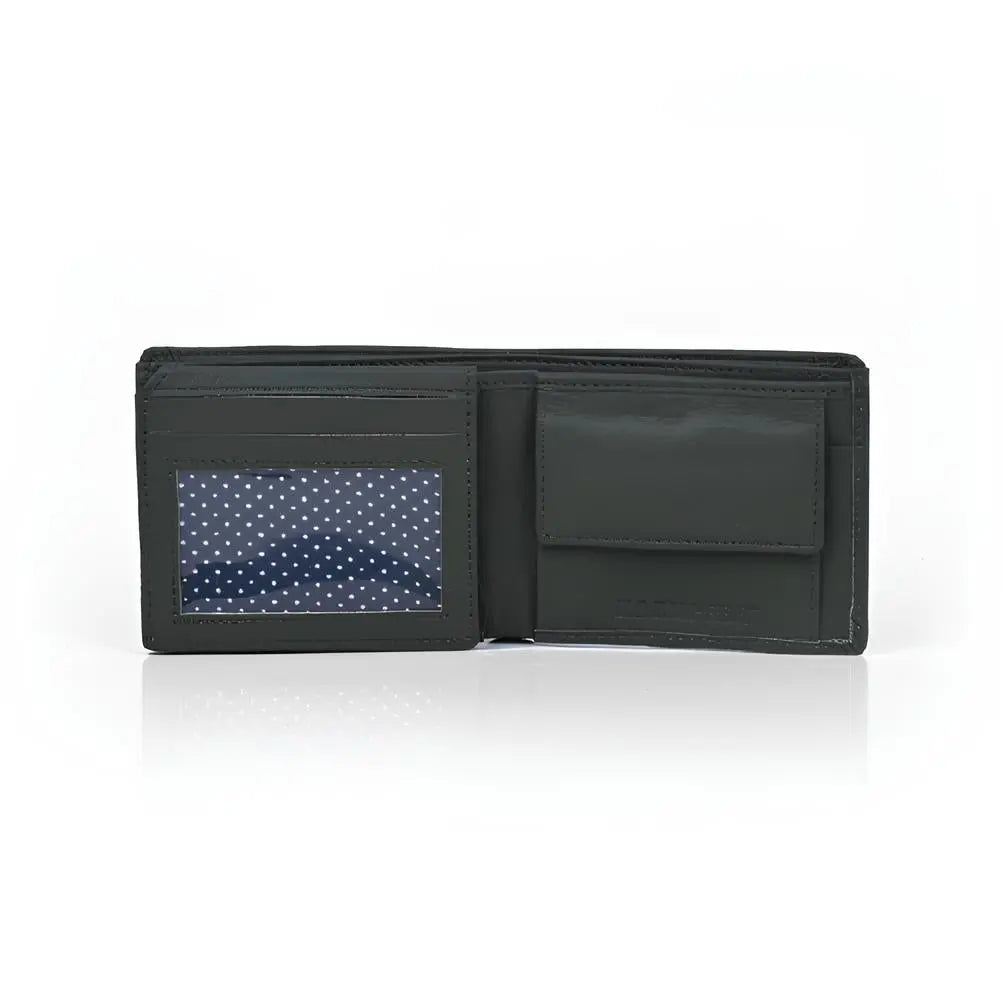 Men’s leather wallet – premium quality, compact design