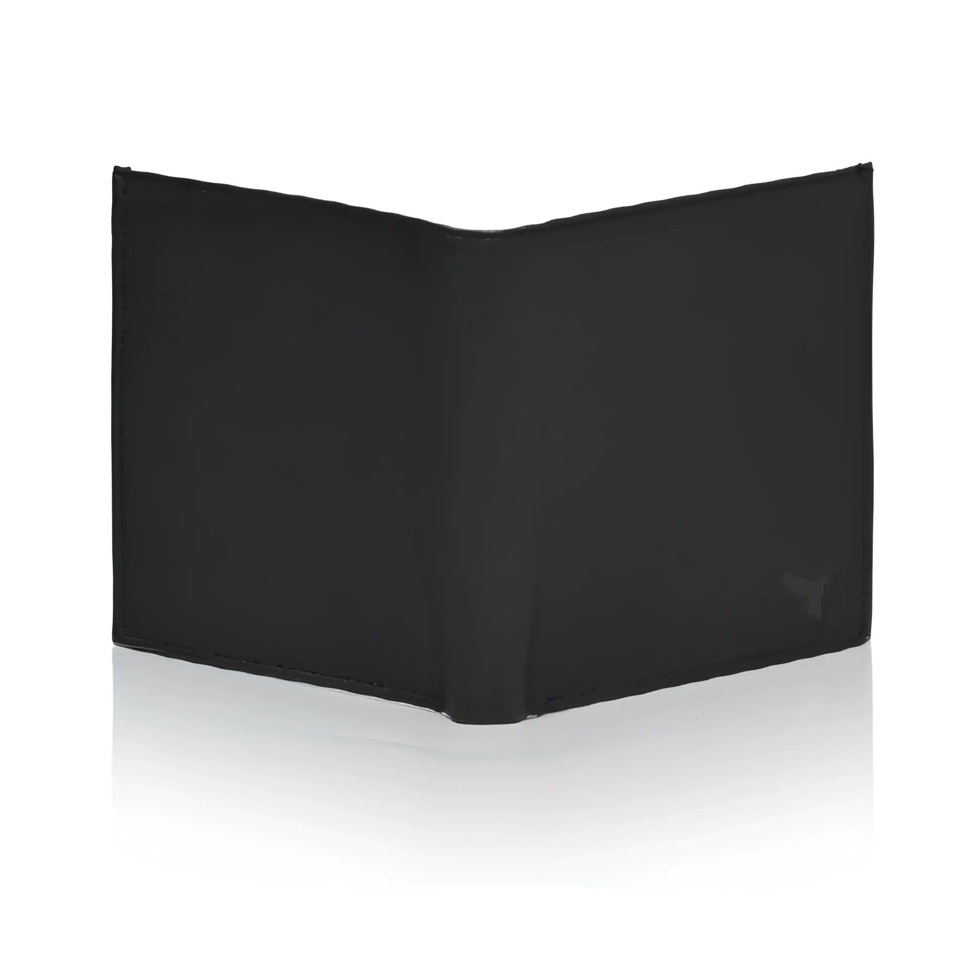 Men’s leather wallet – premium quality, compact design